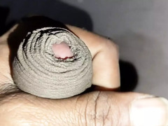 Super-steamy Desi Fellow Penises Hook-up a Sizzling Indian Muscle Man\'s Uncut Fellow man sausage