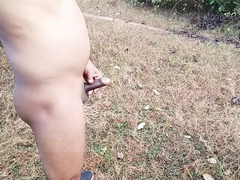 Steaming Indian fellow catches a stranger & gives him a super-naughty naked hj on the roadside